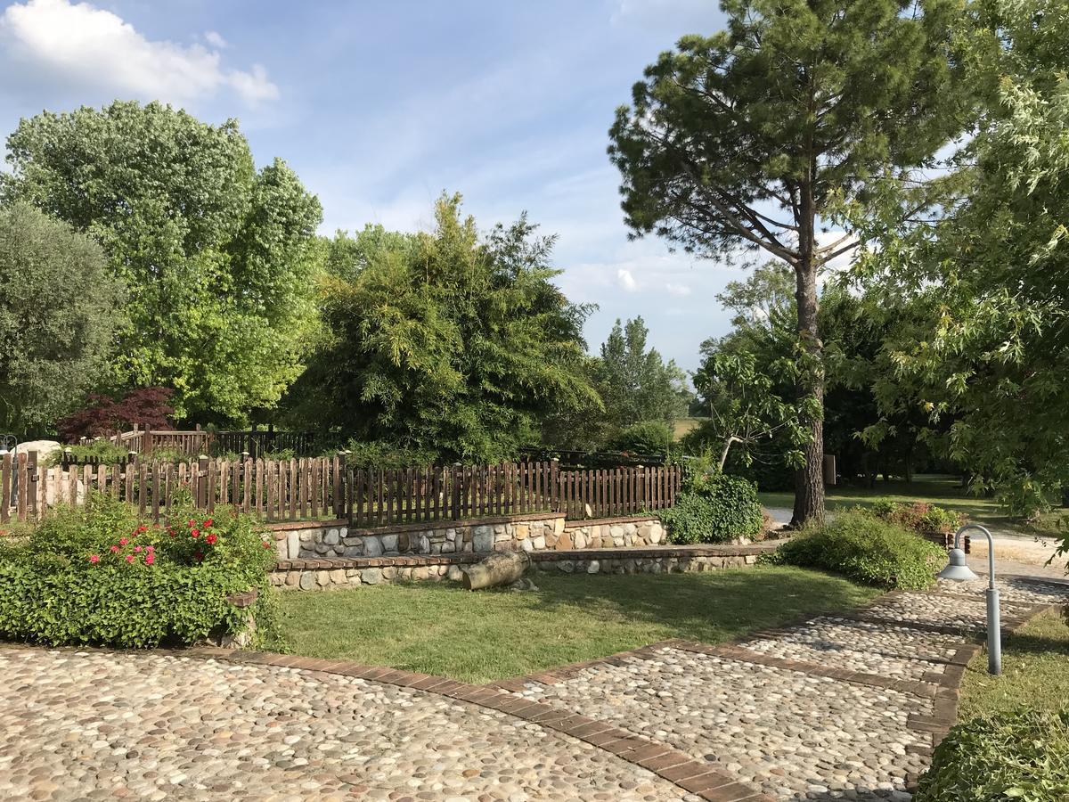 Agriturismo Corte Salandini Hotel Ponti sul Mincio Buitenkant foto
