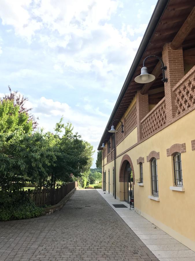 Agriturismo Corte Salandini Hotel Ponti sul Mincio Buitenkant foto