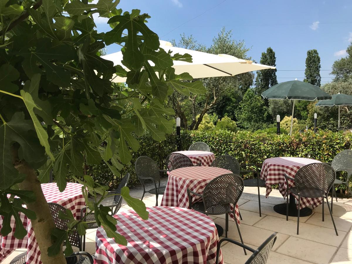 Agriturismo Corte Salandini Hotel Ponti sul Mincio Buitenkant foto